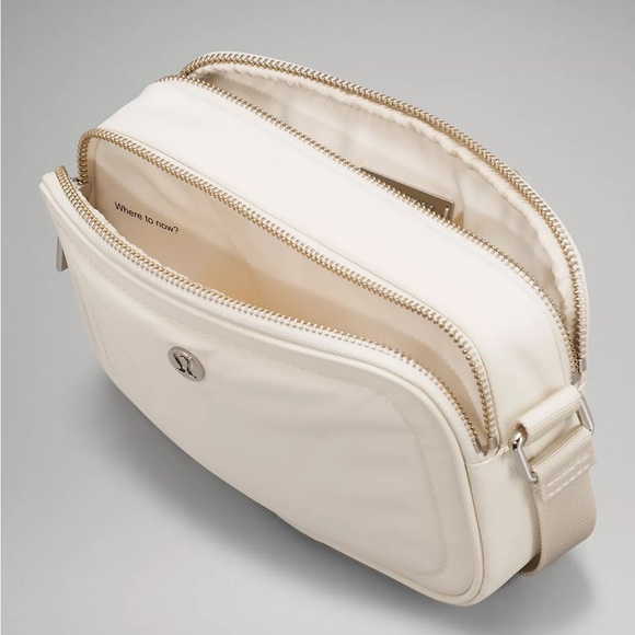 Lululemon Crossbody Camera Bag 2L- White Opal - Picture 4 of 5